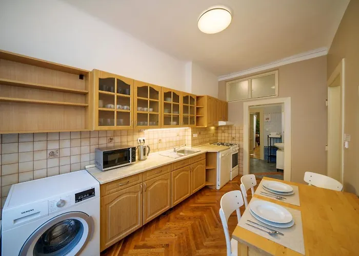 Old Town - Templova Apartments