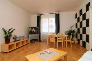 Old Town - Templova Apartment *